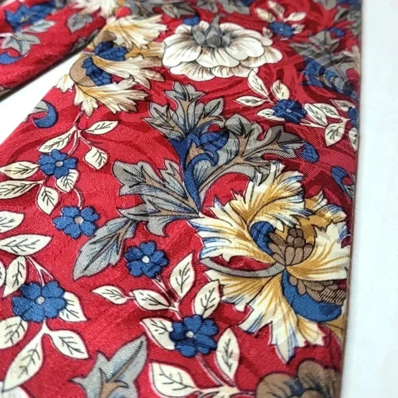 CAMDEN COURT Men's Necktie - Picture 4 of 8